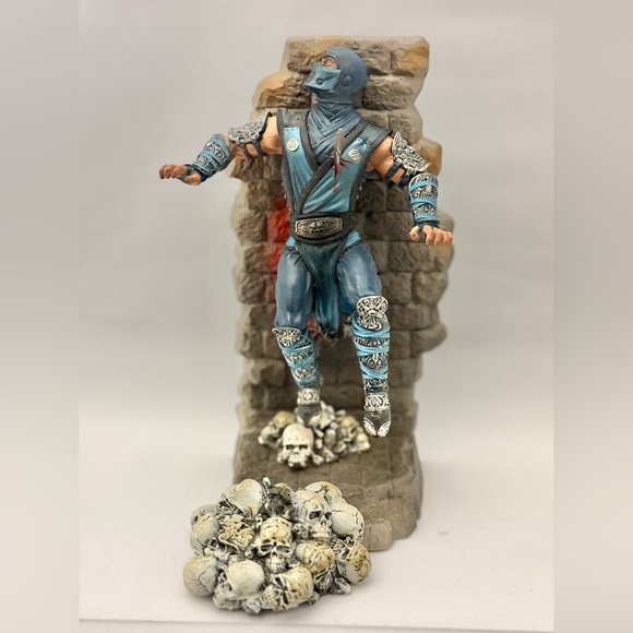 Mortal Kombat 9 Kollector's Edition Scorpion Sub-Zero Bookends Statue - Picture 8 of 12